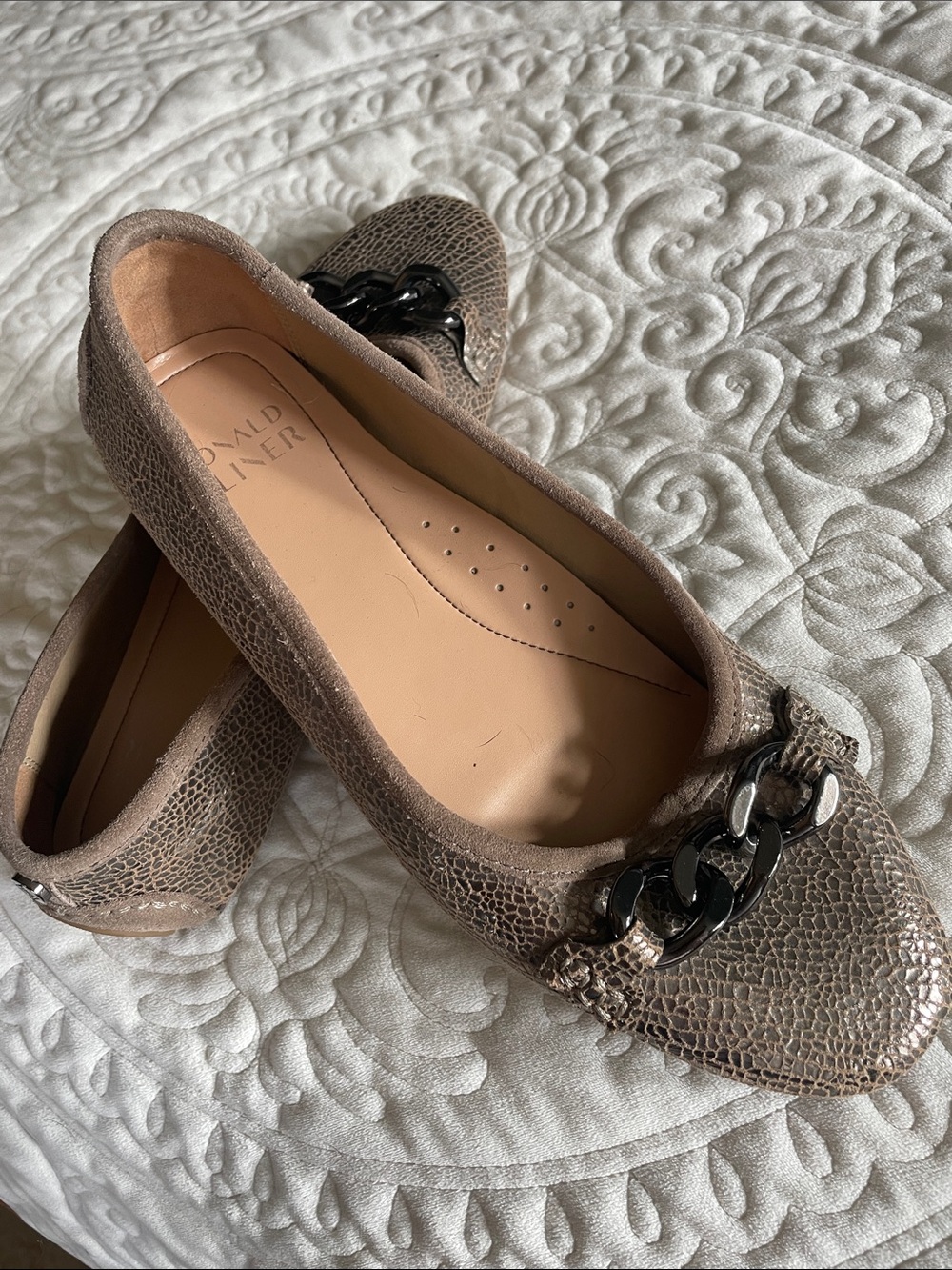 Donald J. Pliner Taupe Textured Chain-Detail Ballet Flats